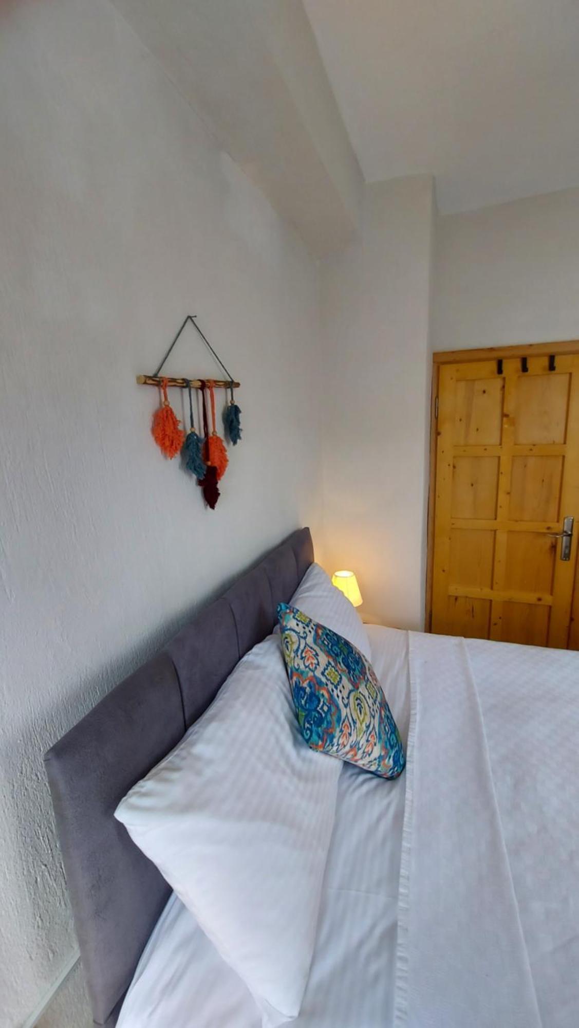 Cesme Puerhayal Pansiyon Eksteriør bilde
